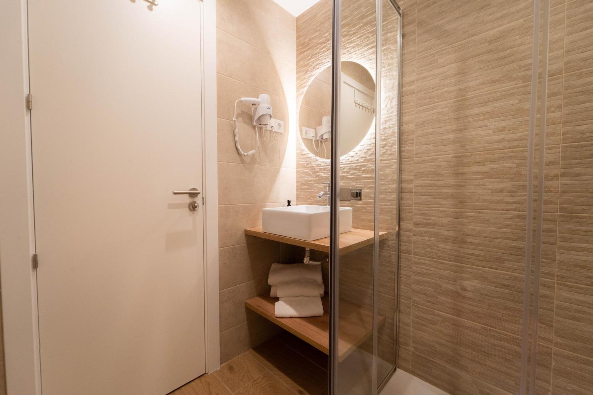 I'M Room Suites Nuevos Ministerios - Bernabeu 'Digital Access' มาดริด ห้อง รูปภาพ